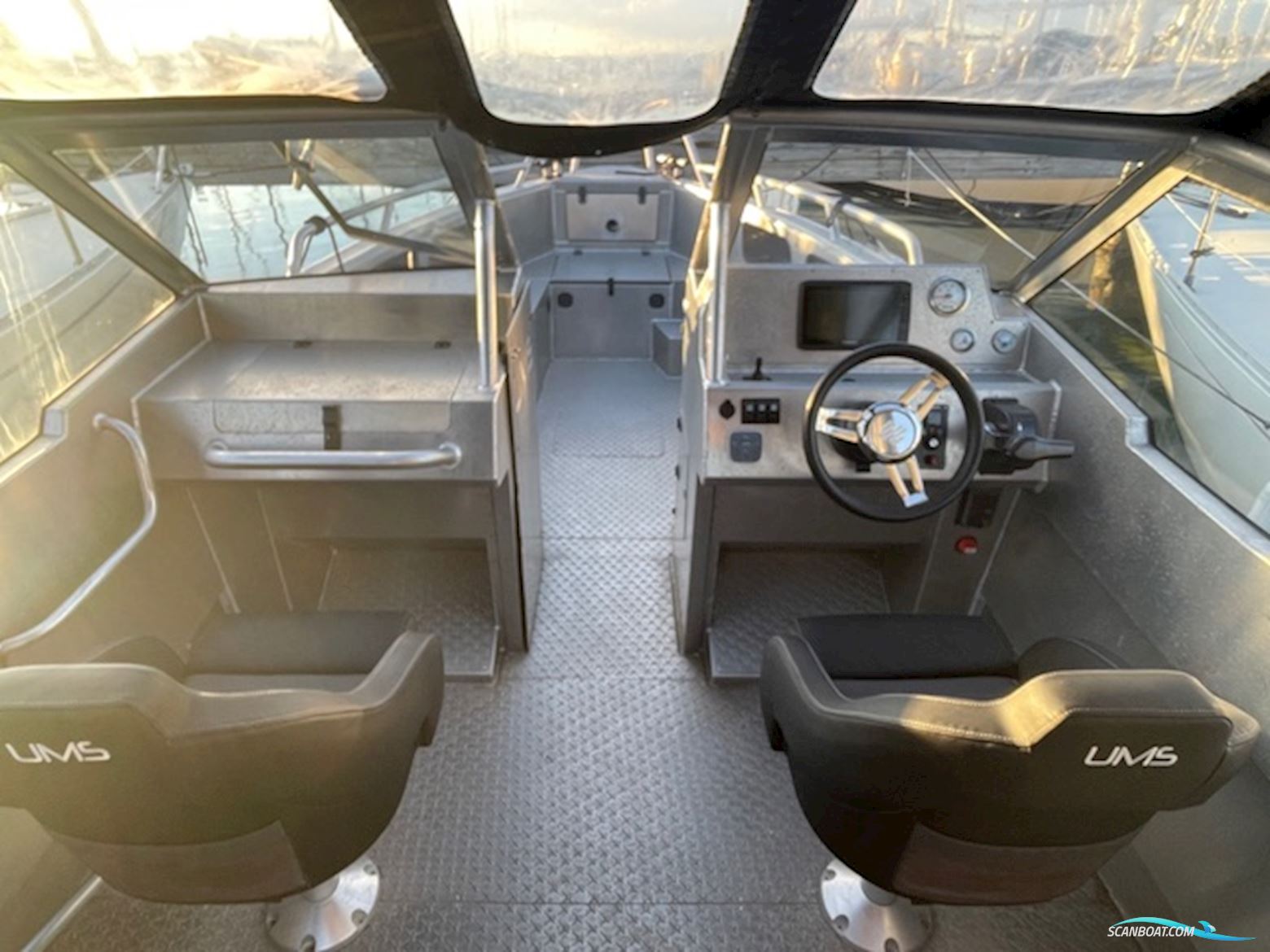 UMS Marin / Tuna Ums 805 Dc