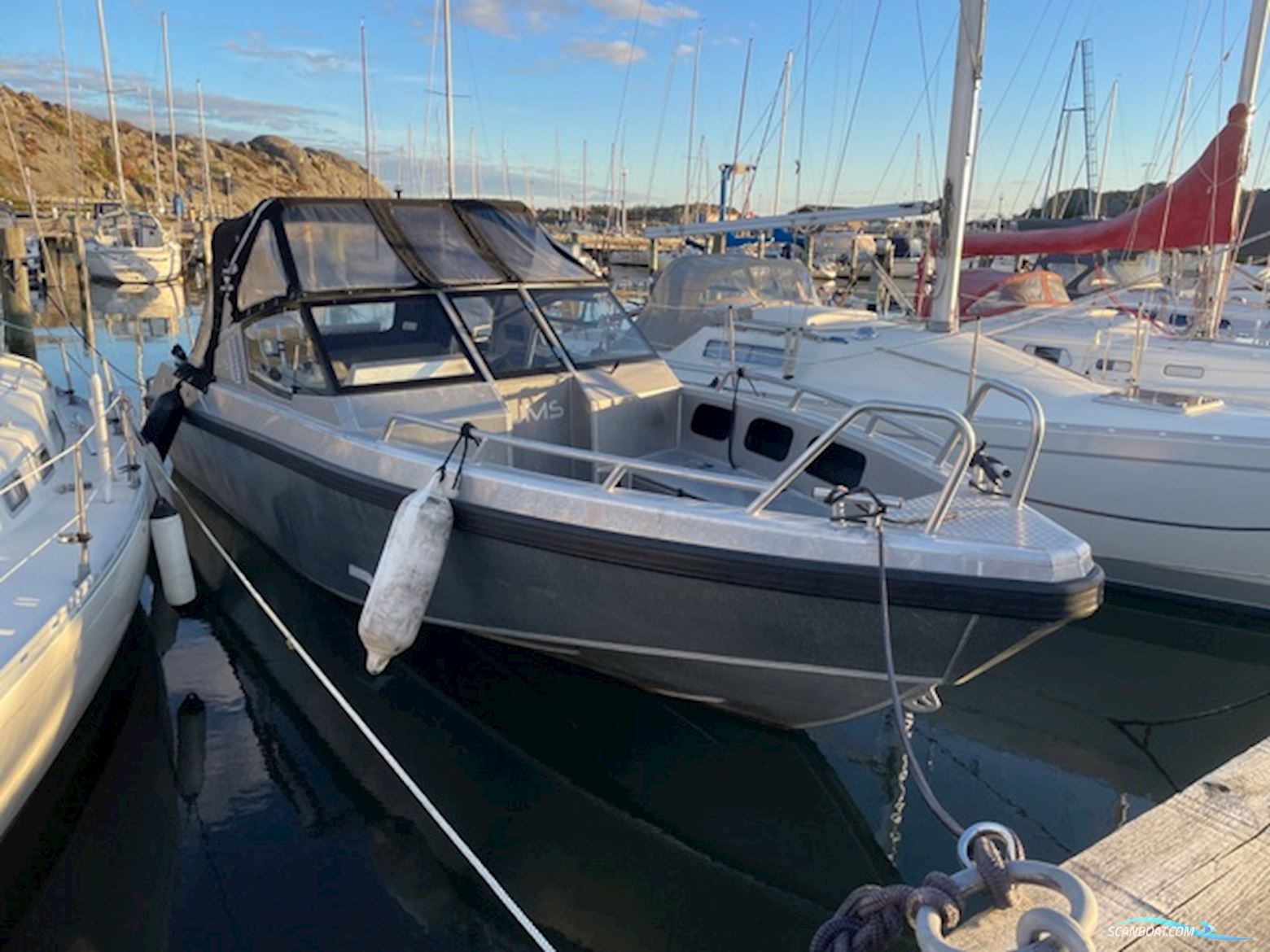 UMS Marin / Tuna Ums 805 Dc