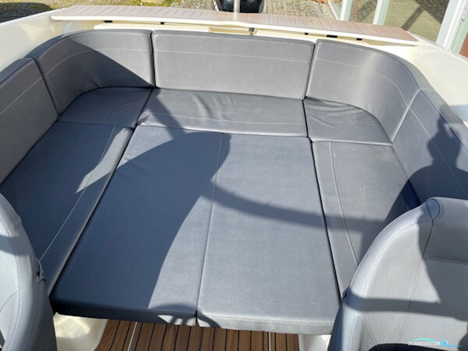 Uttern D62 med F115 Mercury-EFI 4 takt og Buggi bådtrailer