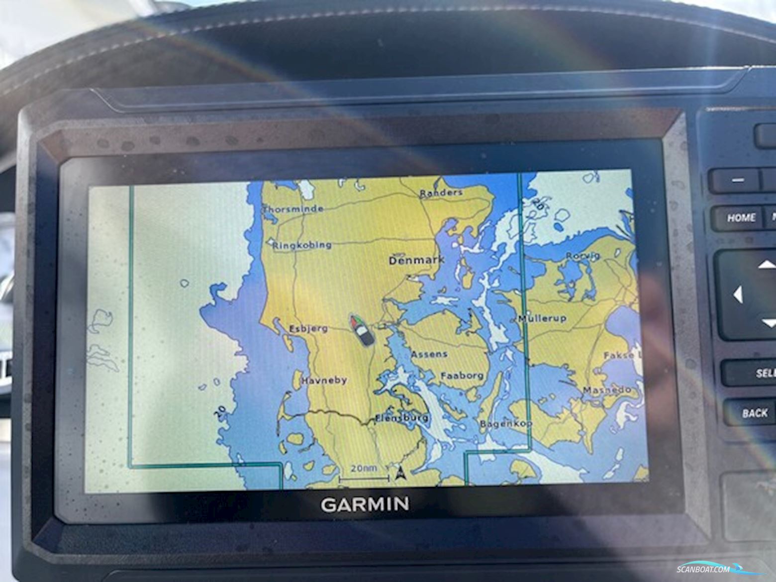 Uttern D62 med F115 Mercury-EFI 4 takt og Buggi bådtrailer