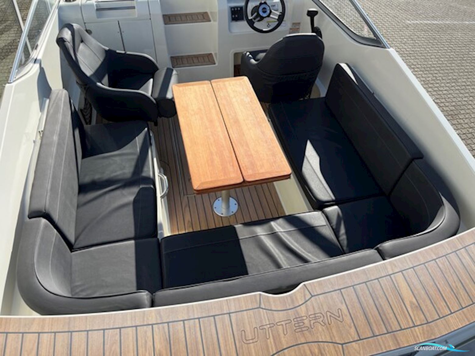 Uttern D62 Med F115 Mercury-Efi 4 Takt og Buggi Bådtrailer