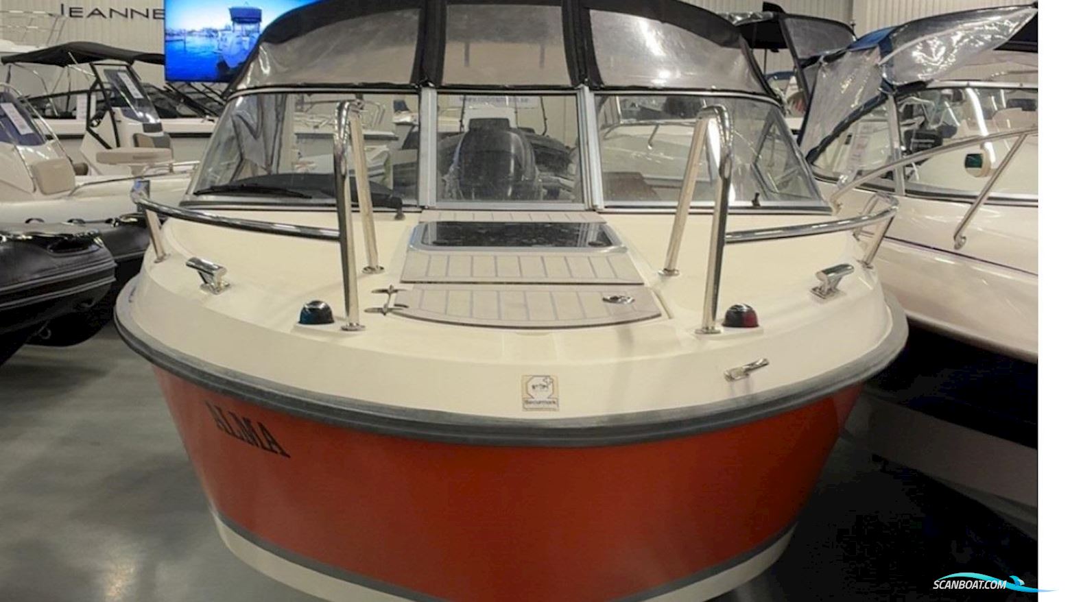 Uttern D62 Motorboten 2014, met Mercury motor, Sweden