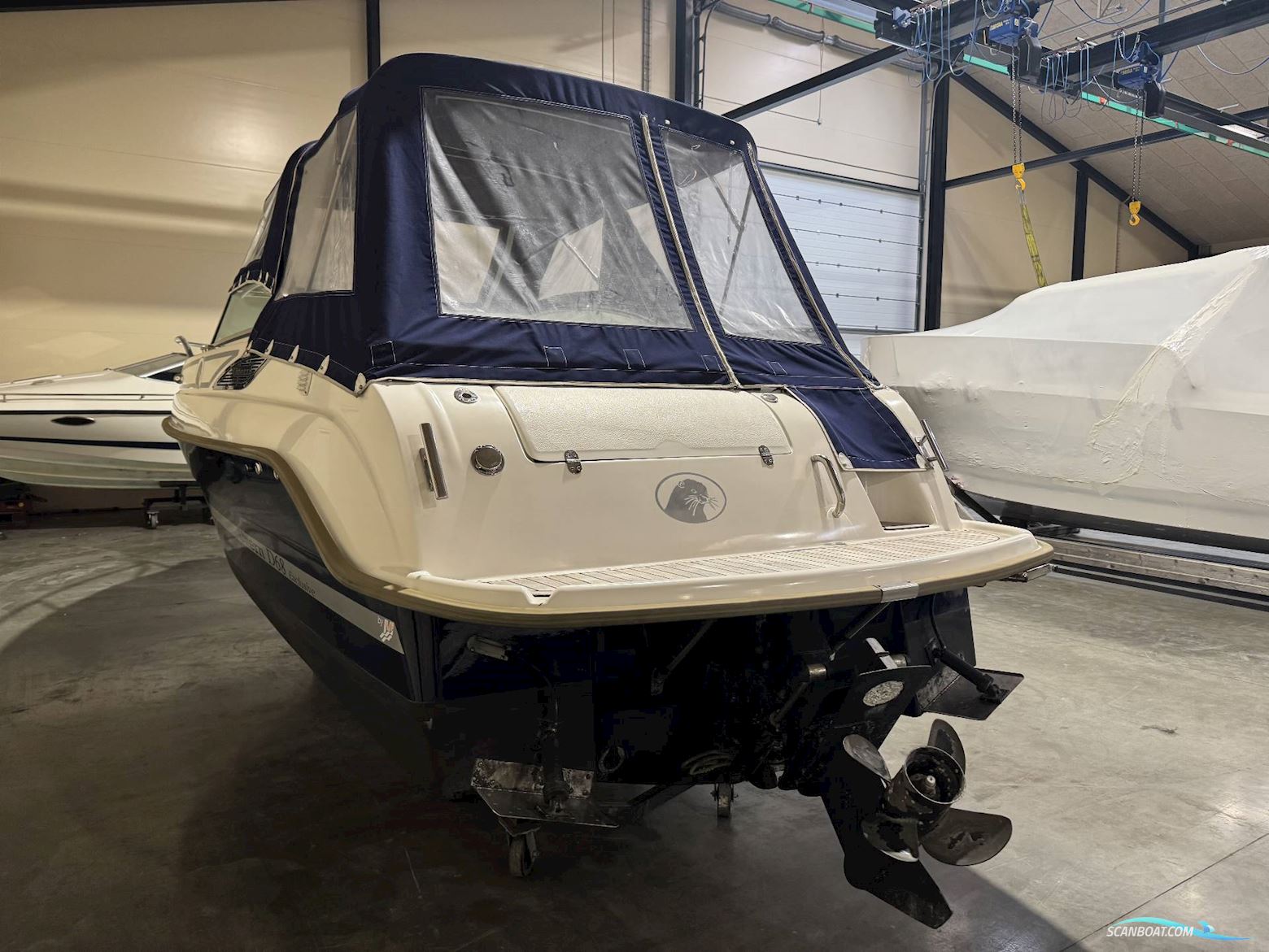 Uttern D68 Exclusive - Mercruiser 4.3