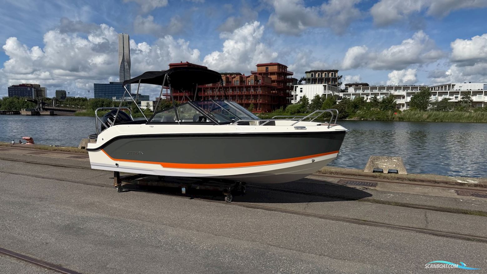Uttern T53 Motorboten 2022, met Mercury motor, Sweden