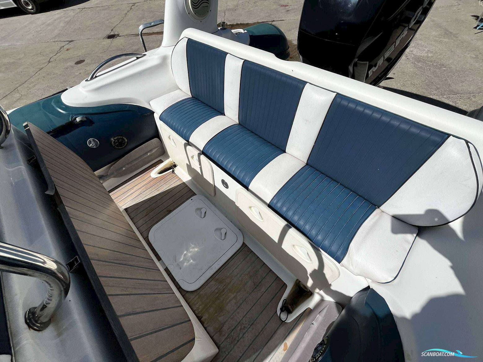 Valiant 750 Med 250 hk Verado