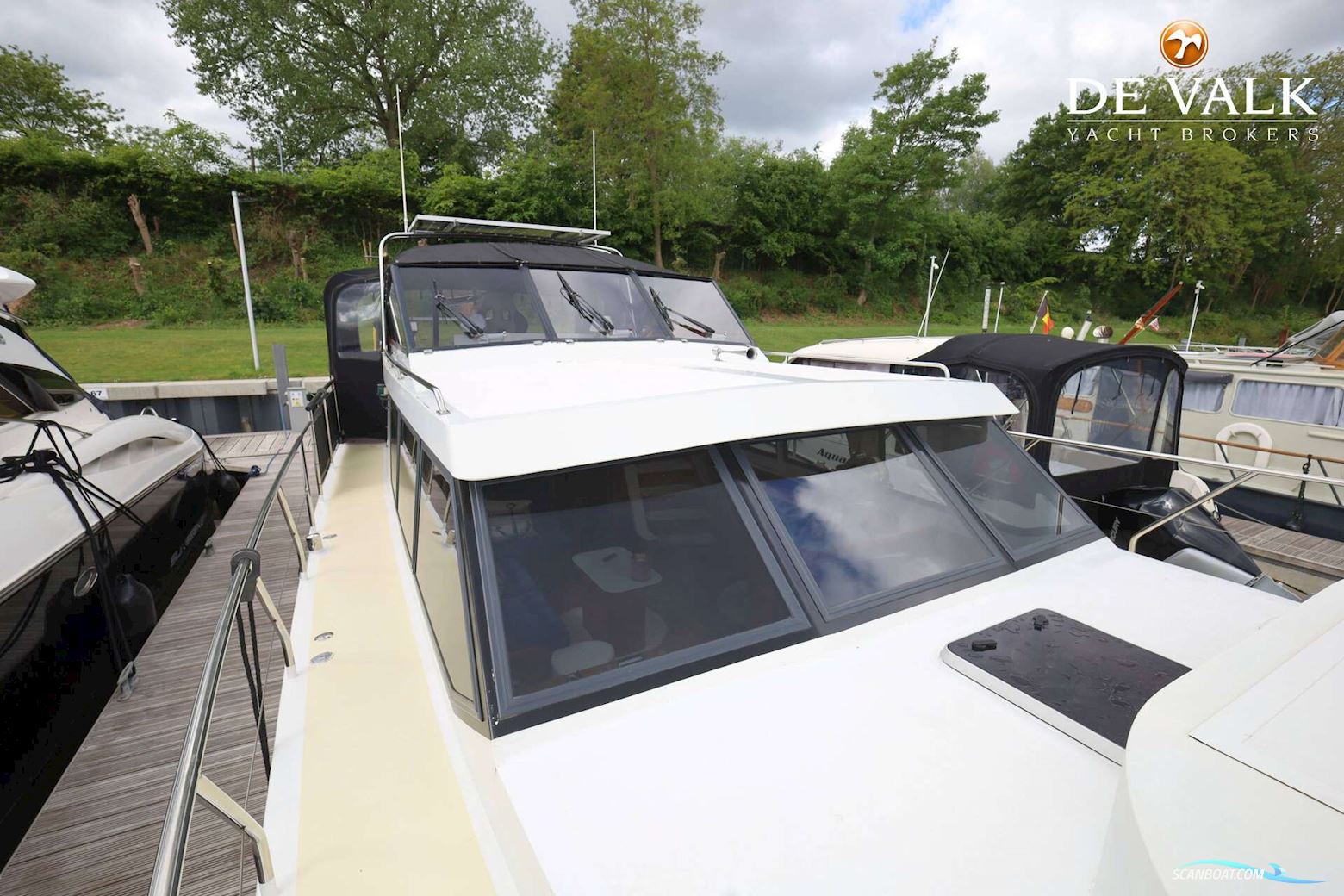 Valk Challenger Royal 48