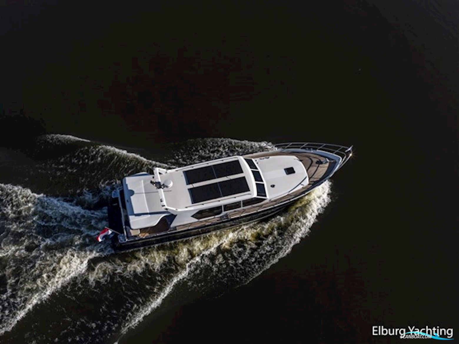 Valk Continental 1600 - Open Kuip