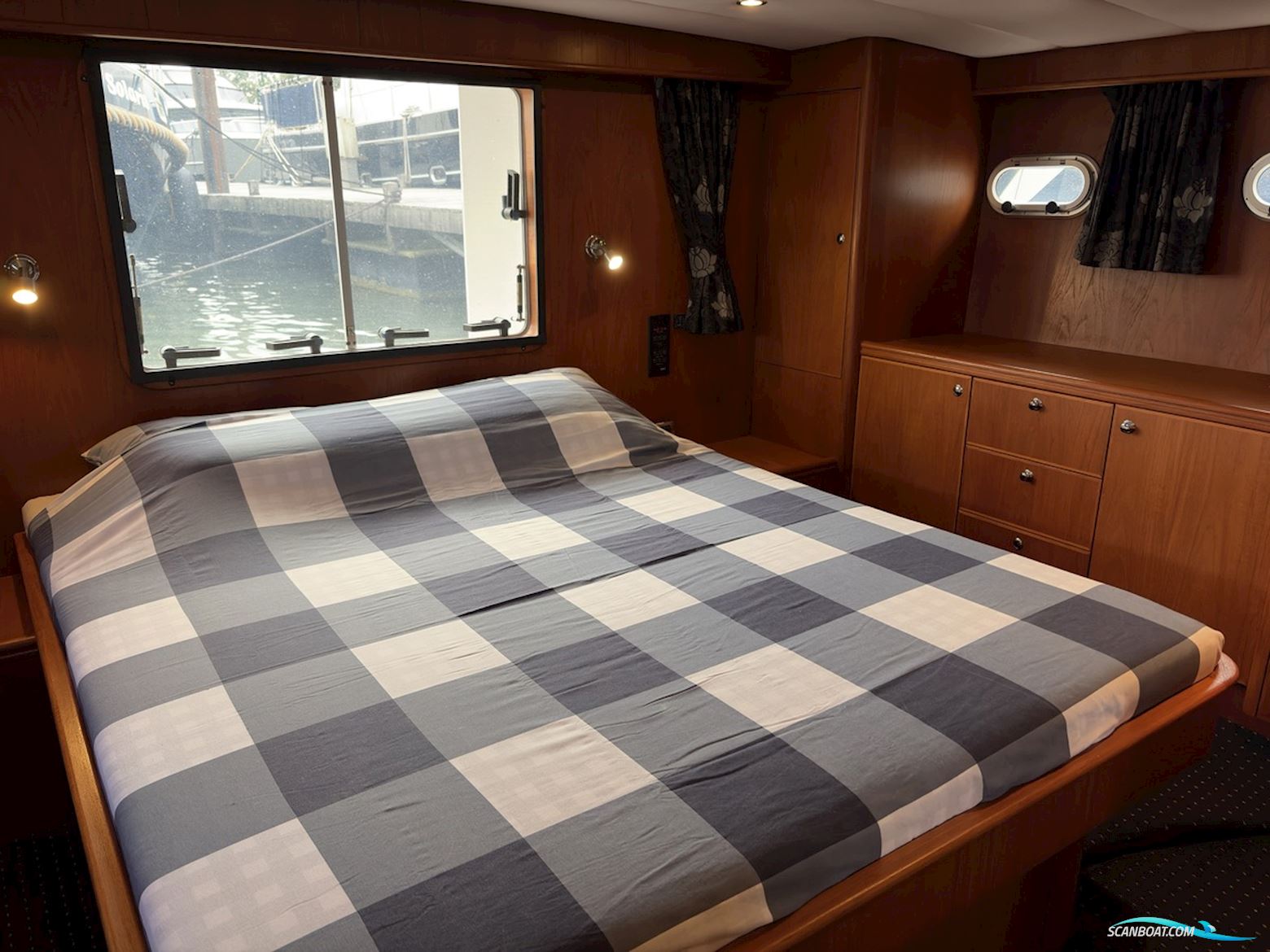 Valk Continental 1700 Cabrio
