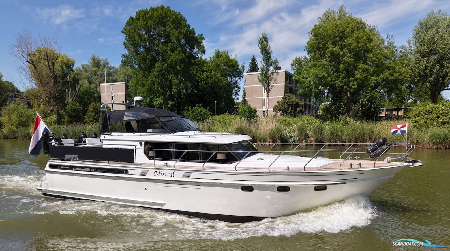 Valkkruiser Super Falcon 45 Cabrio Motorboten 1992, met Volvo Penta motor, The Netherlands