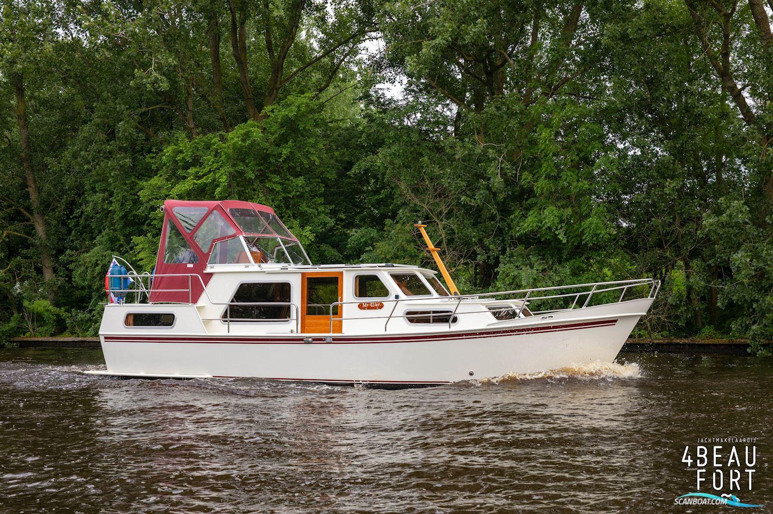 Van de Hulst Kruiser Motorboten 1987, met Lombardini 4 cilinder motor, The Netherlands