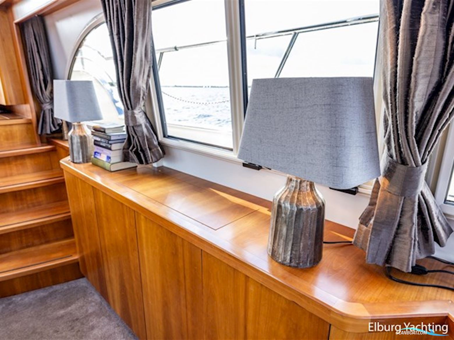 Van den Hoven Exclusive 1600 - Stabilizers 