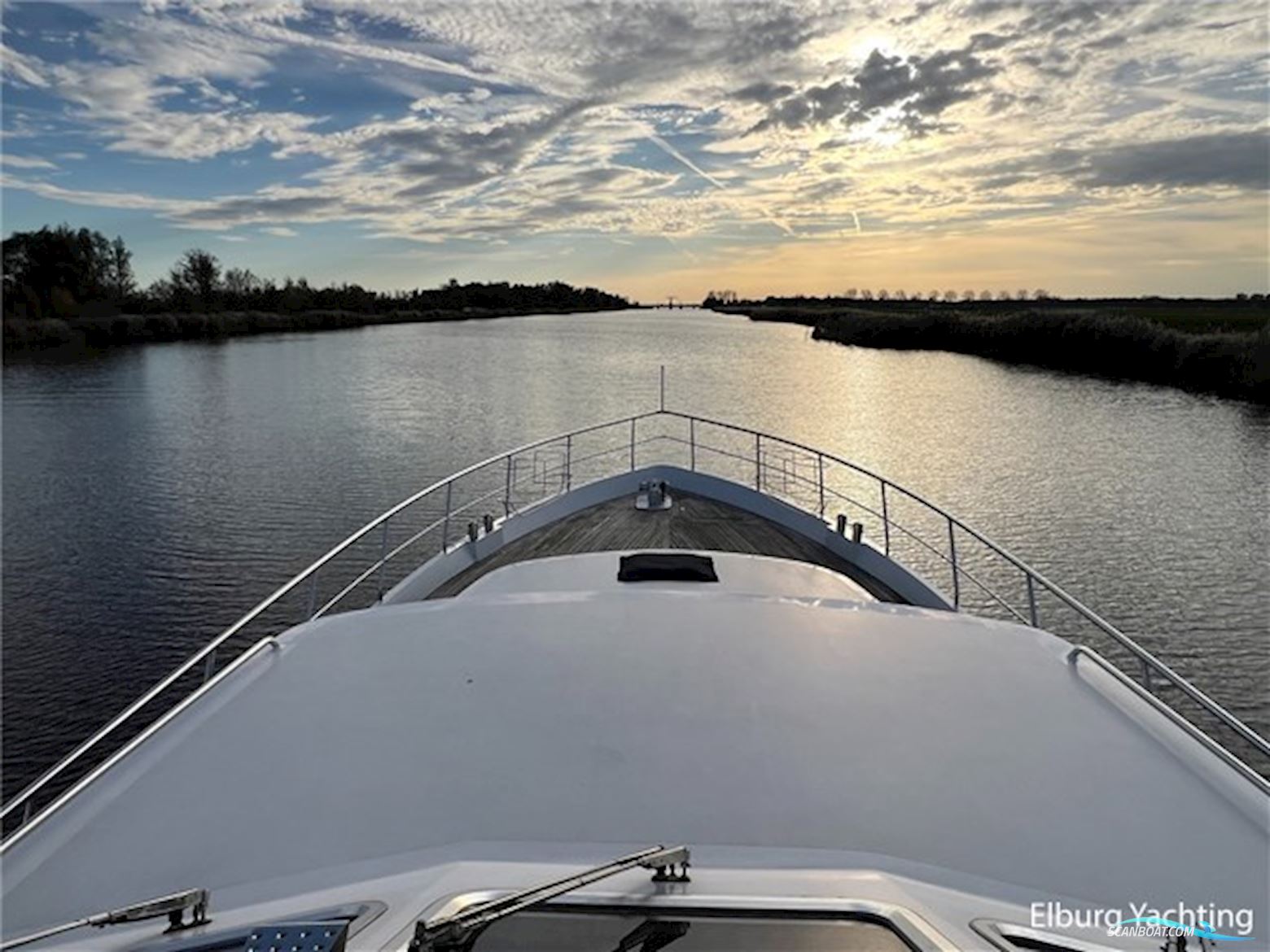 Van den Hoven Exclusive 1600 