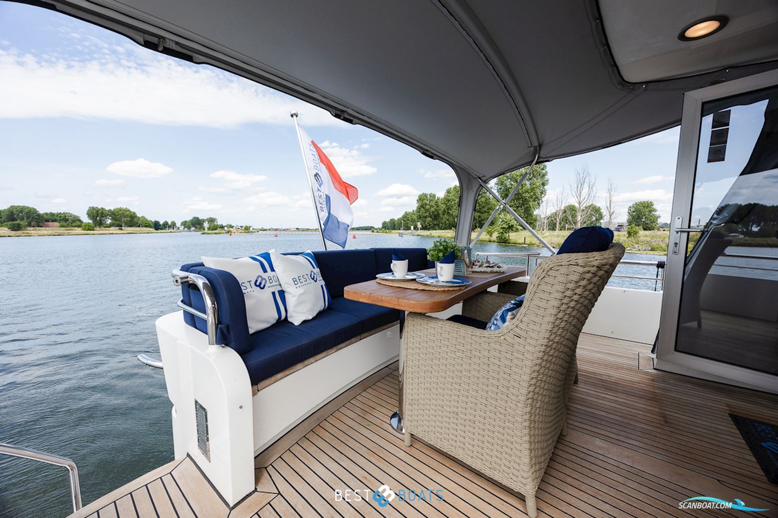 Van Den Hoven Exclusive 1600