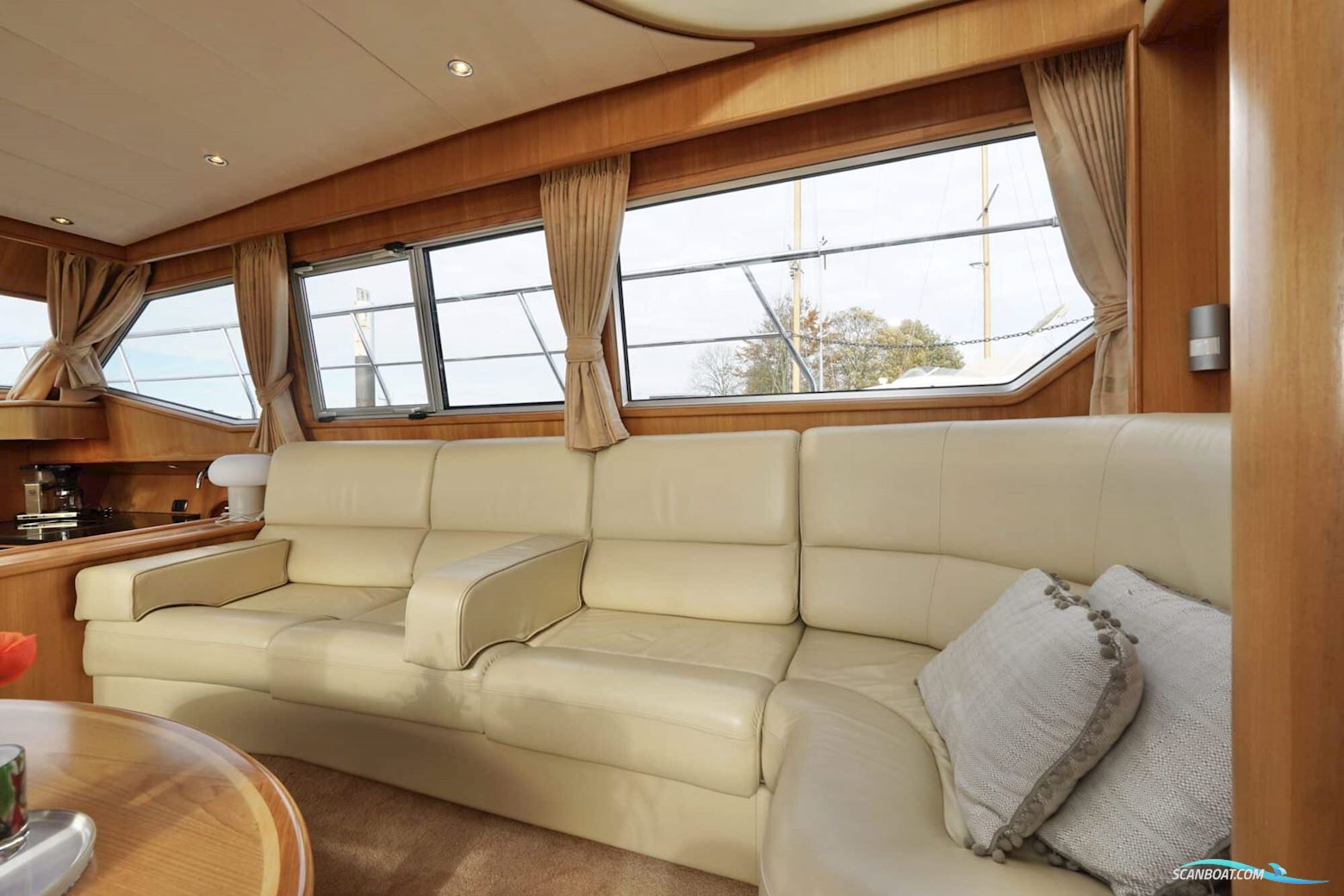 Van den Hoven Exclusive 18.00 VS