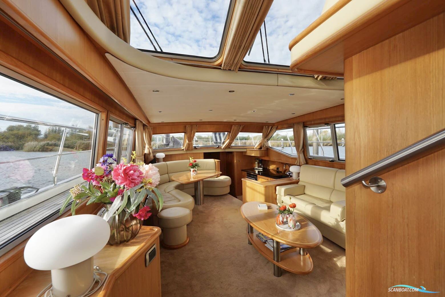 Van den Hoven Exclusive 18.00 VS