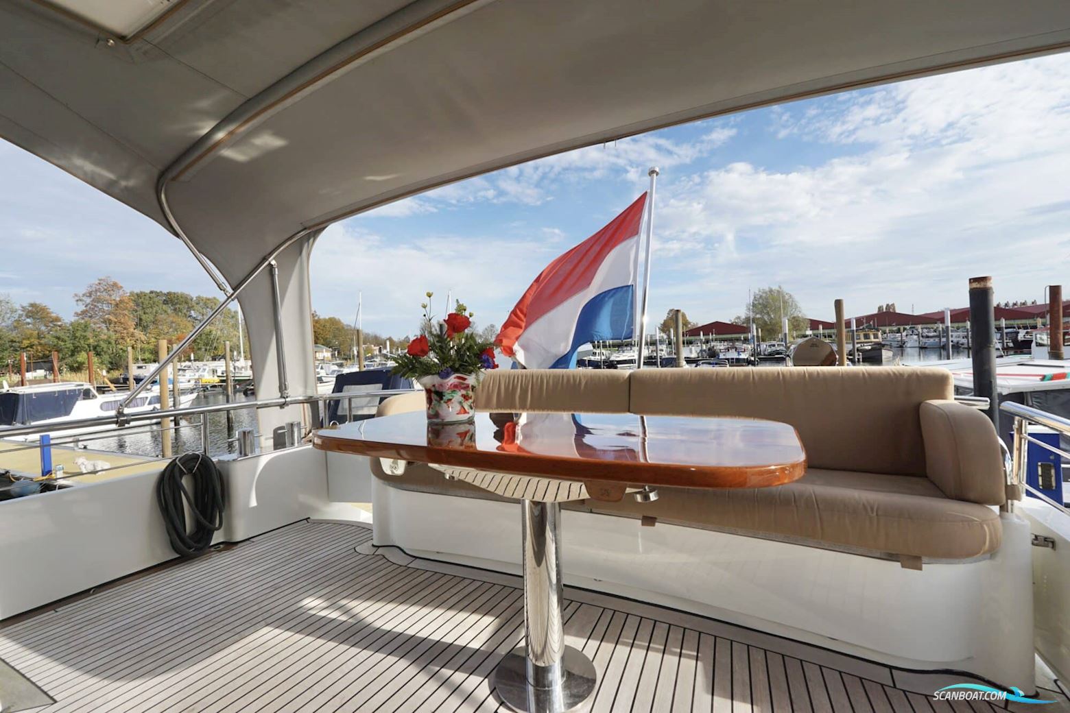 Van den Hoven Exclusive 18.00 VS