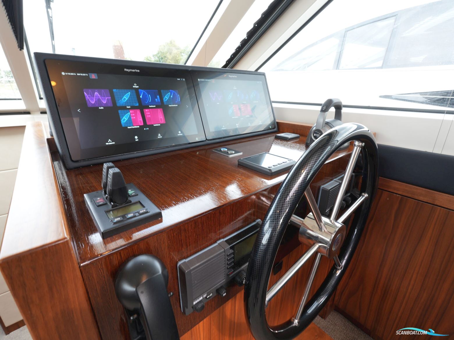 Van den Hoven Executive 15.00 MK II