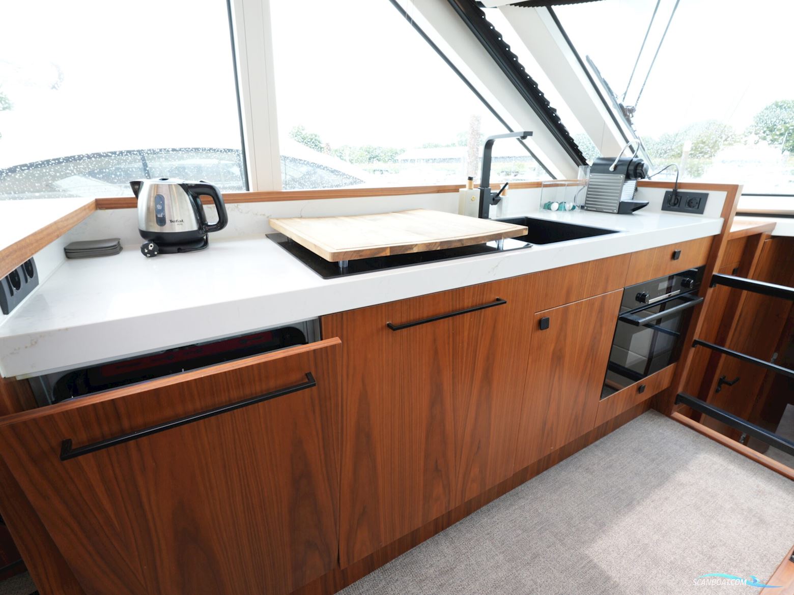 Van den Hoven Executive 15.00 MK II