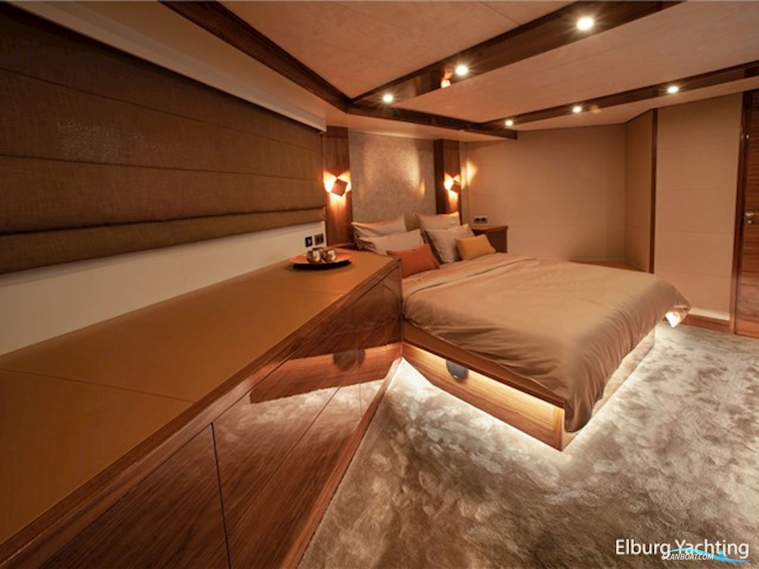 Van den Hoven Executive 2100 