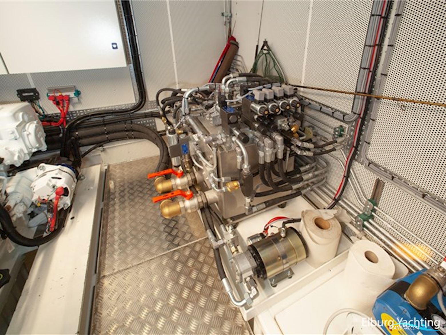 Van den Hoven Executive 2100