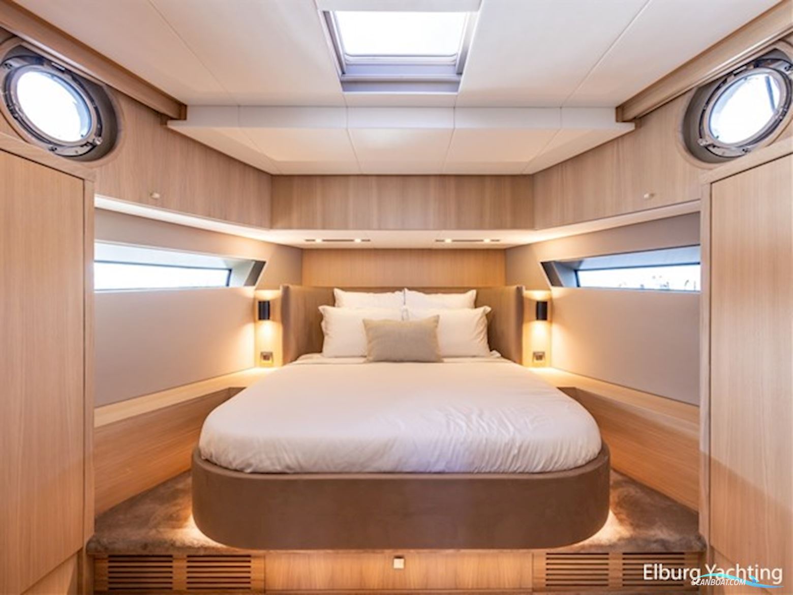 Van Den Hoven Voyager 50