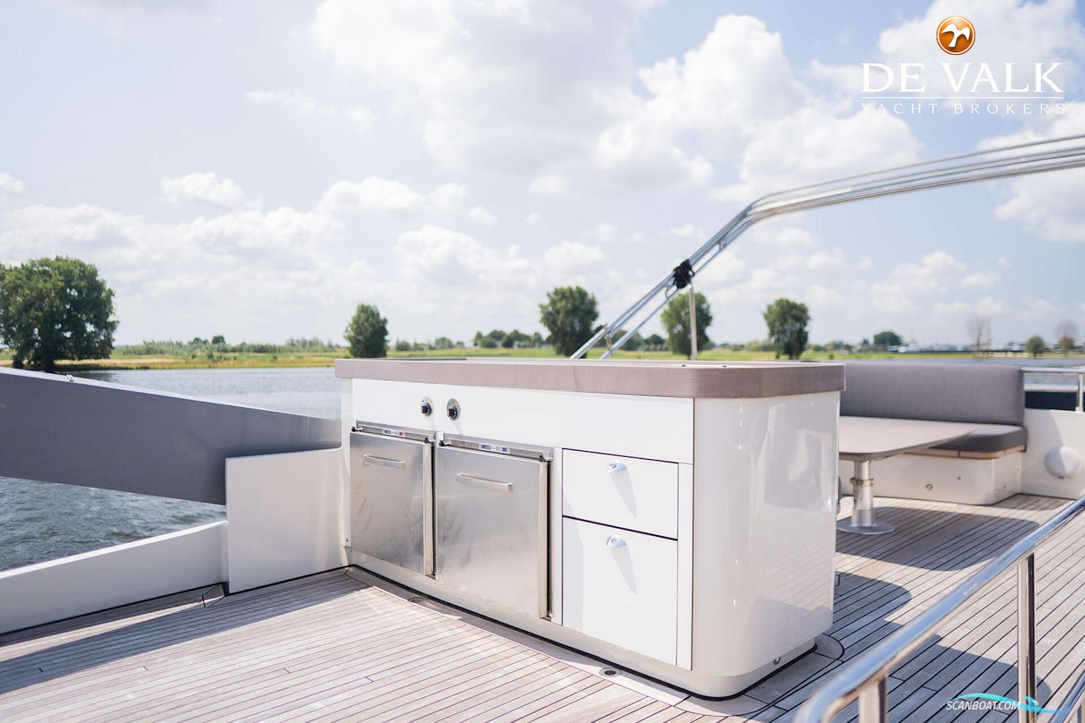 Van Der Heijden Superior Fly 2400