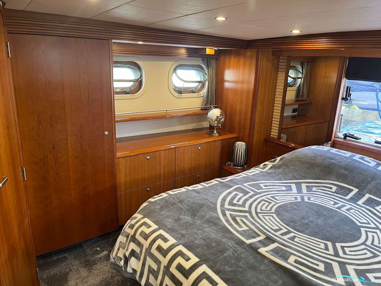 Van Der Valk 1700 Cabrio