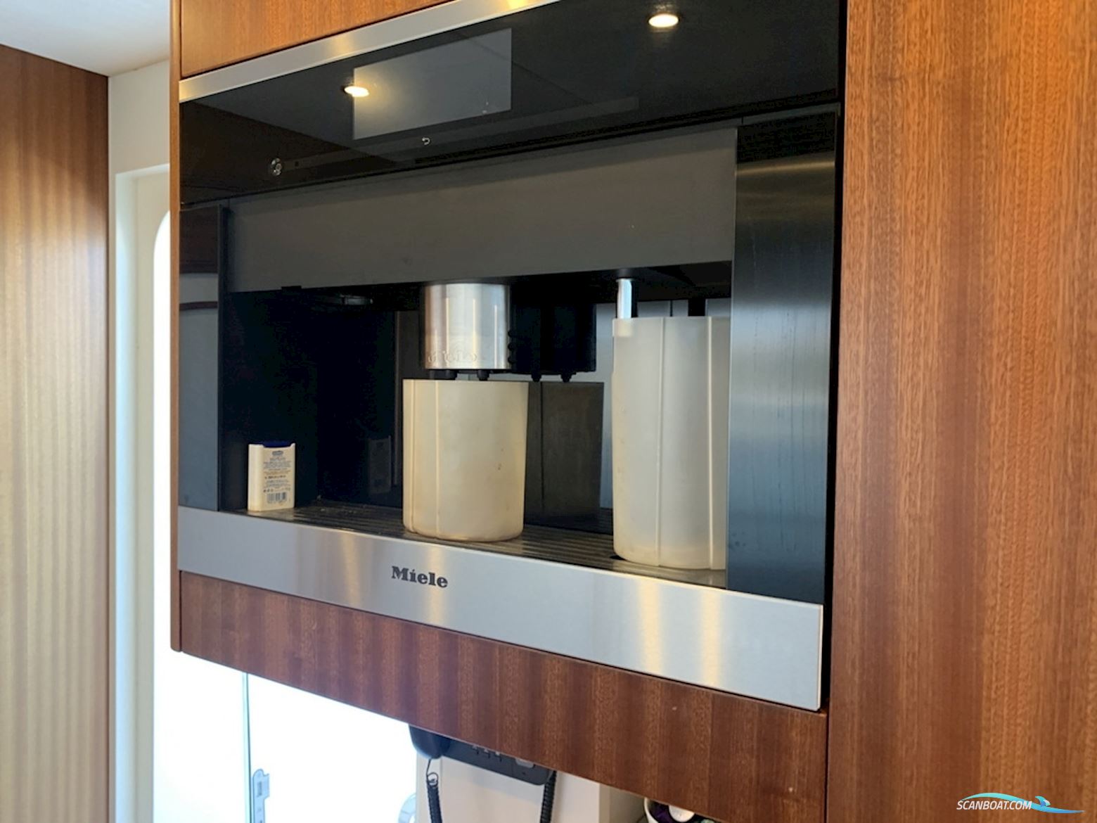 Van Der Valk 37m Explorer