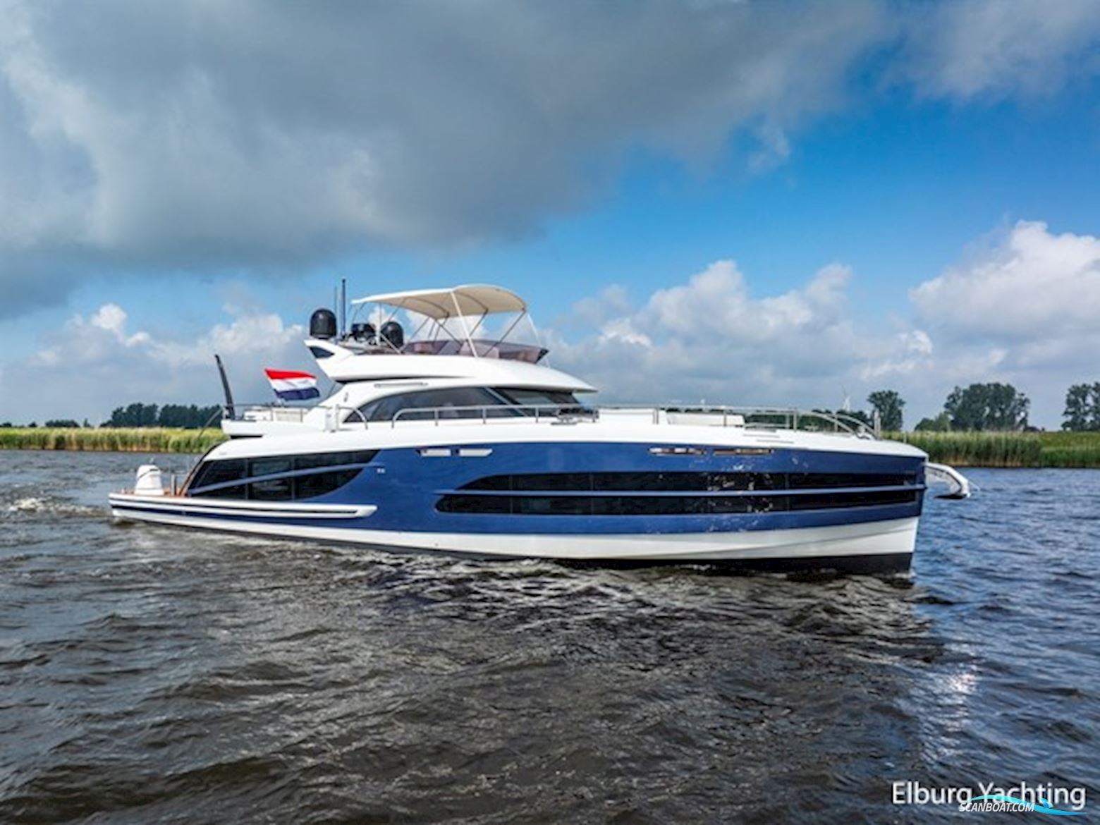 Van Der Valk Beachclub 660 - Flybridge