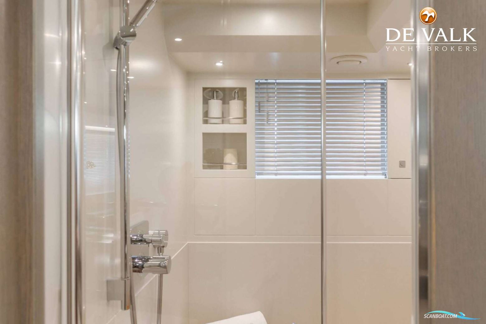 Van Der Valk Continental II 23M