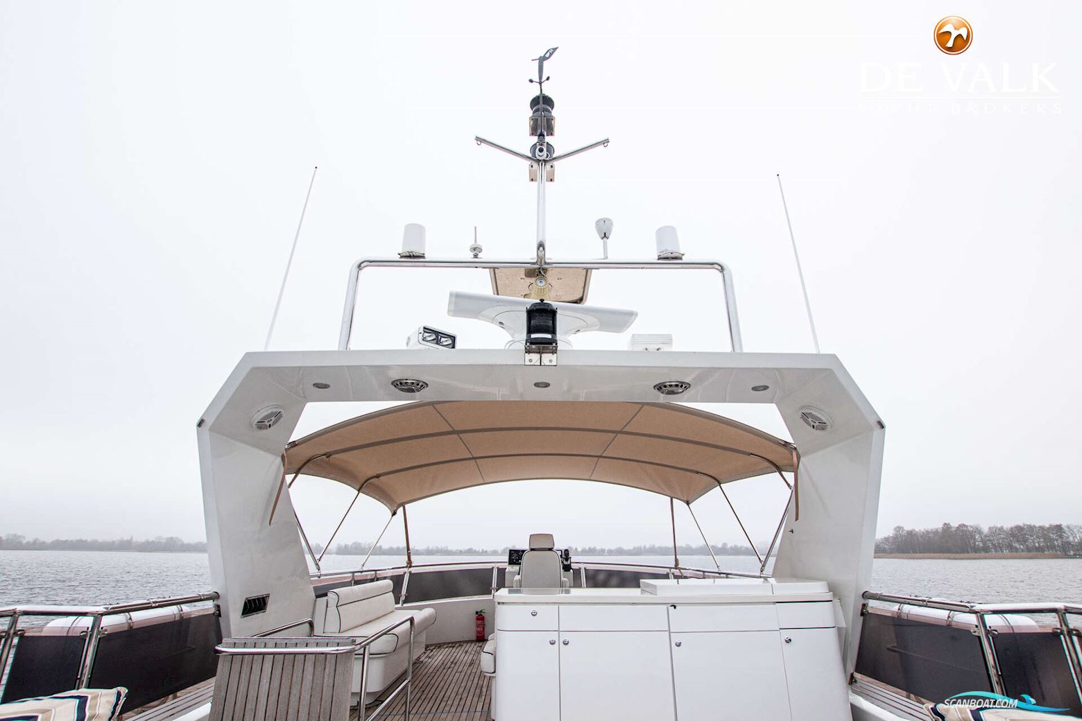 Van Der Valk Explorer 25M