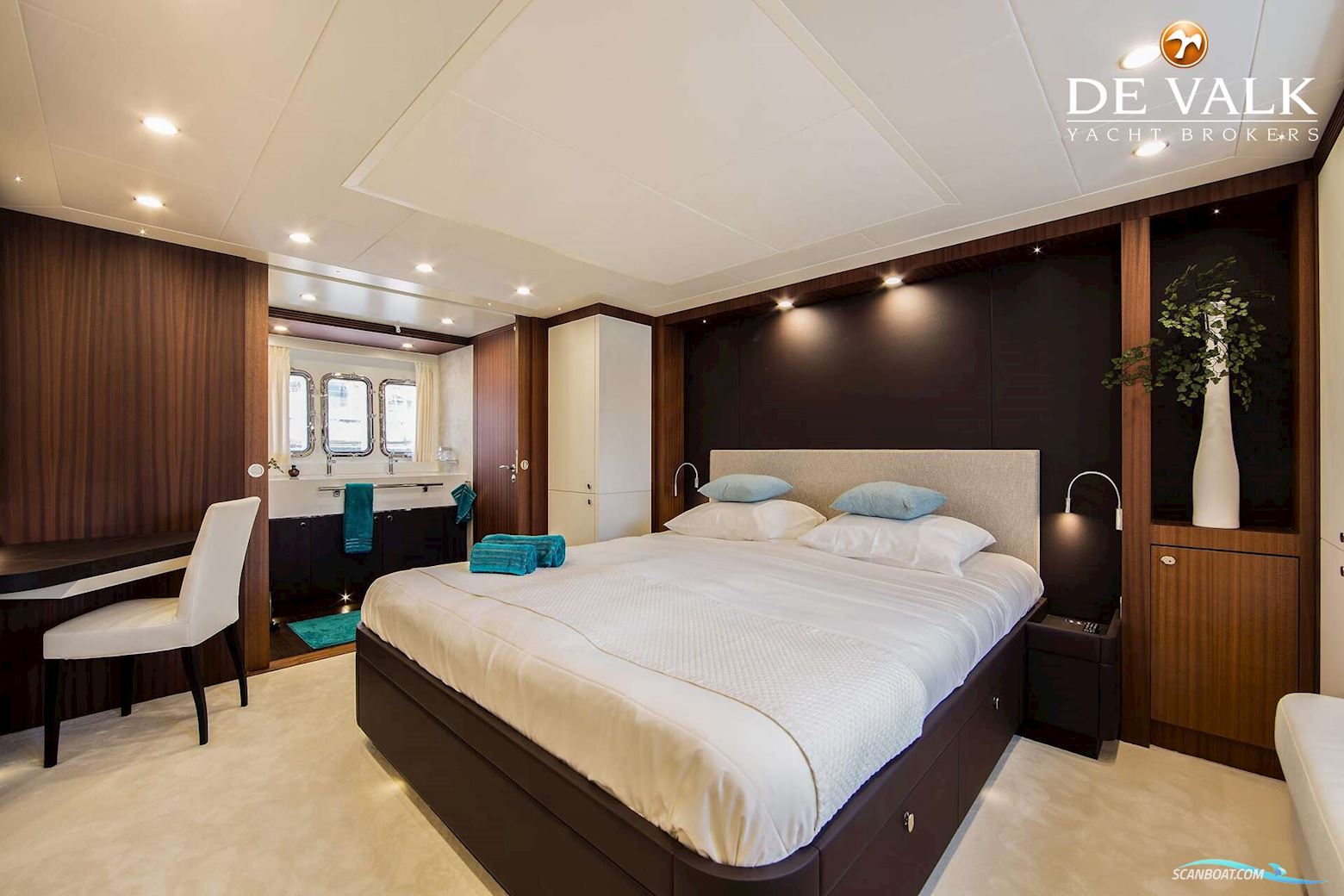 Van Der Valk Explorer 27M