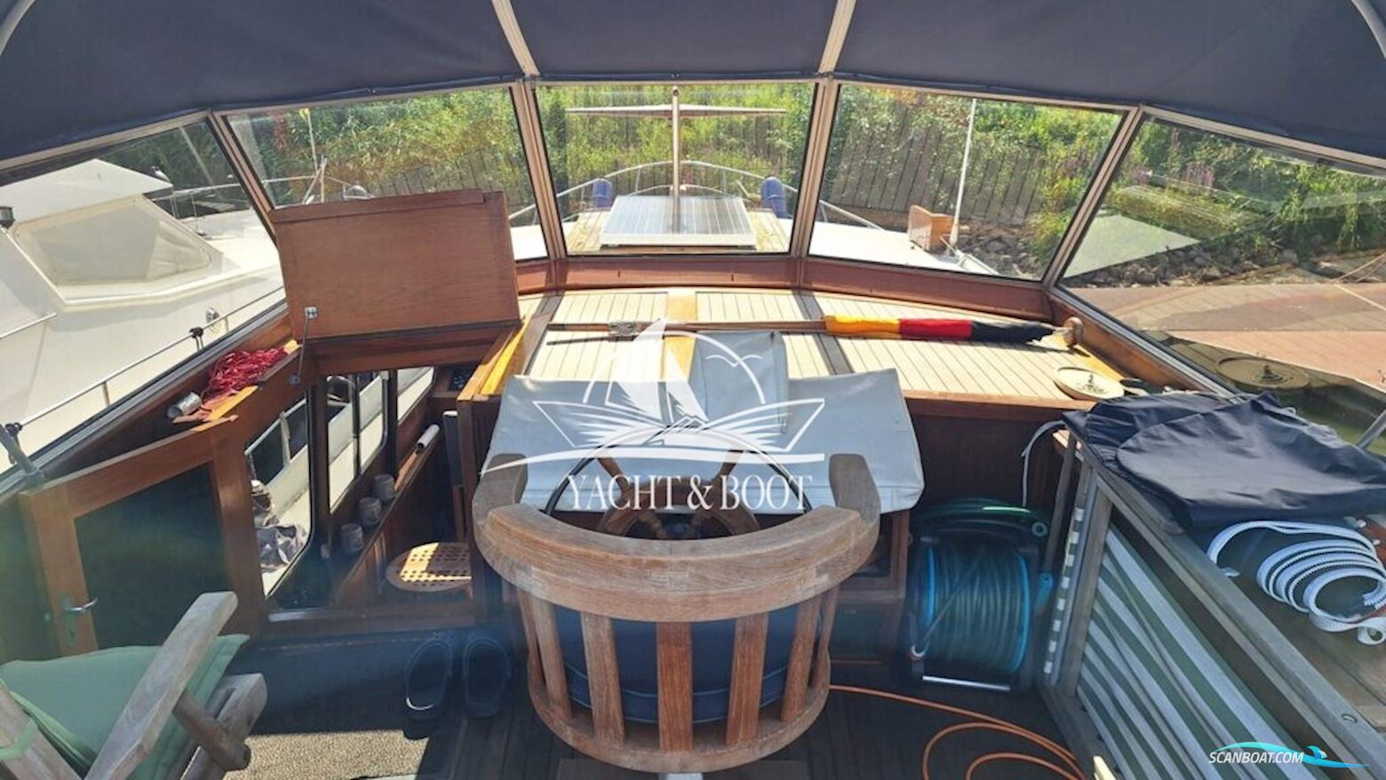 Van Der Valk Valkkruiser 1300 AK