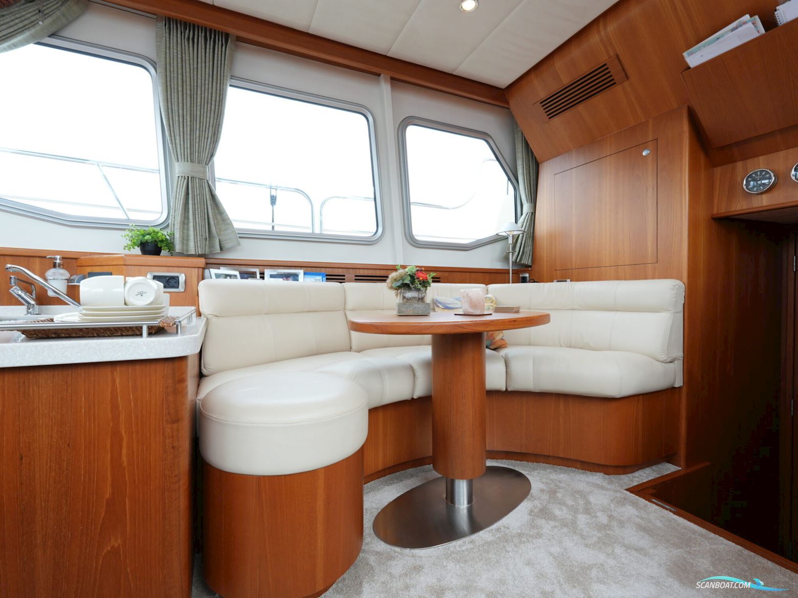 Van Vossen Parade 12.70 AK Exclusive