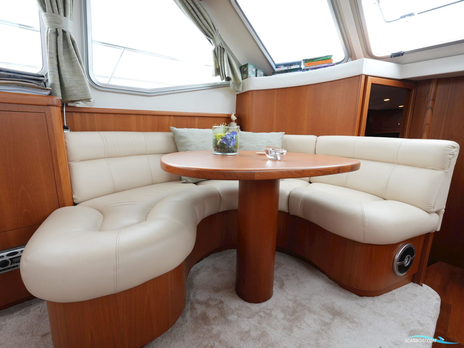 Van Vossen Parade 12.70 AK Exclusive