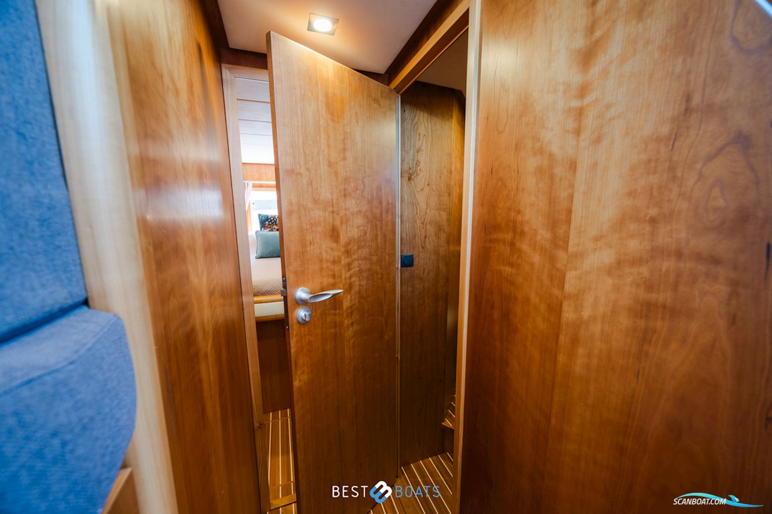 Van Vossen Parade 12.75 AK