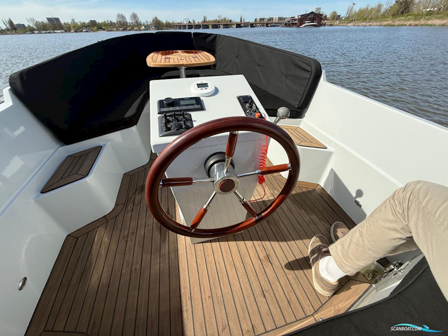 Van Zutphen 633 Tender