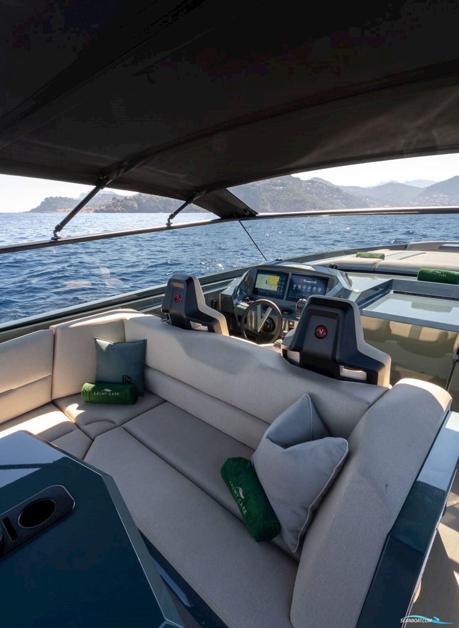 VANQUISH 54