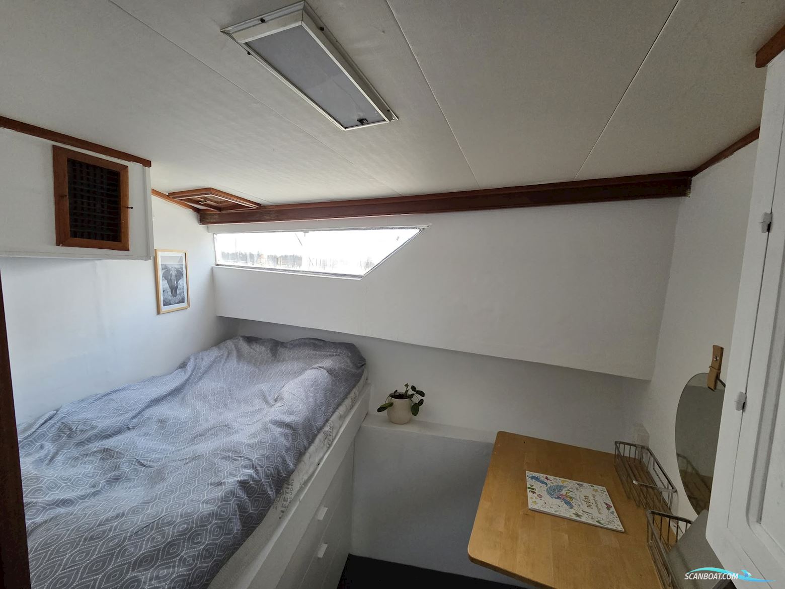 Vantare 53 Pilothouse