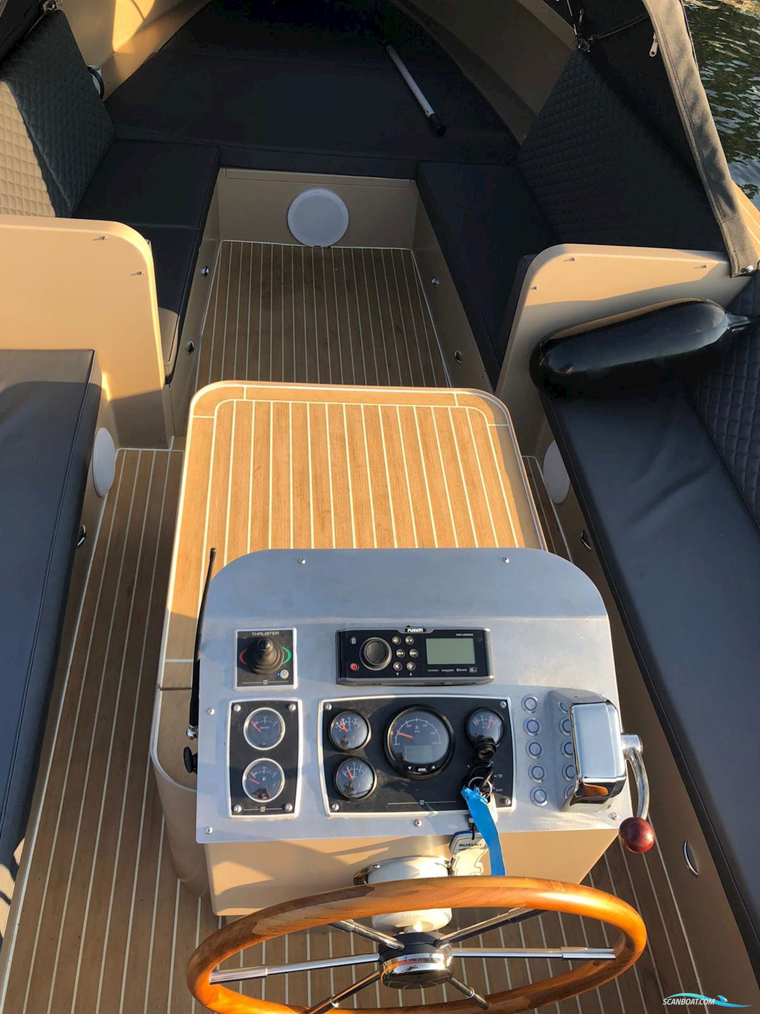 Vanvossen 850 Tender