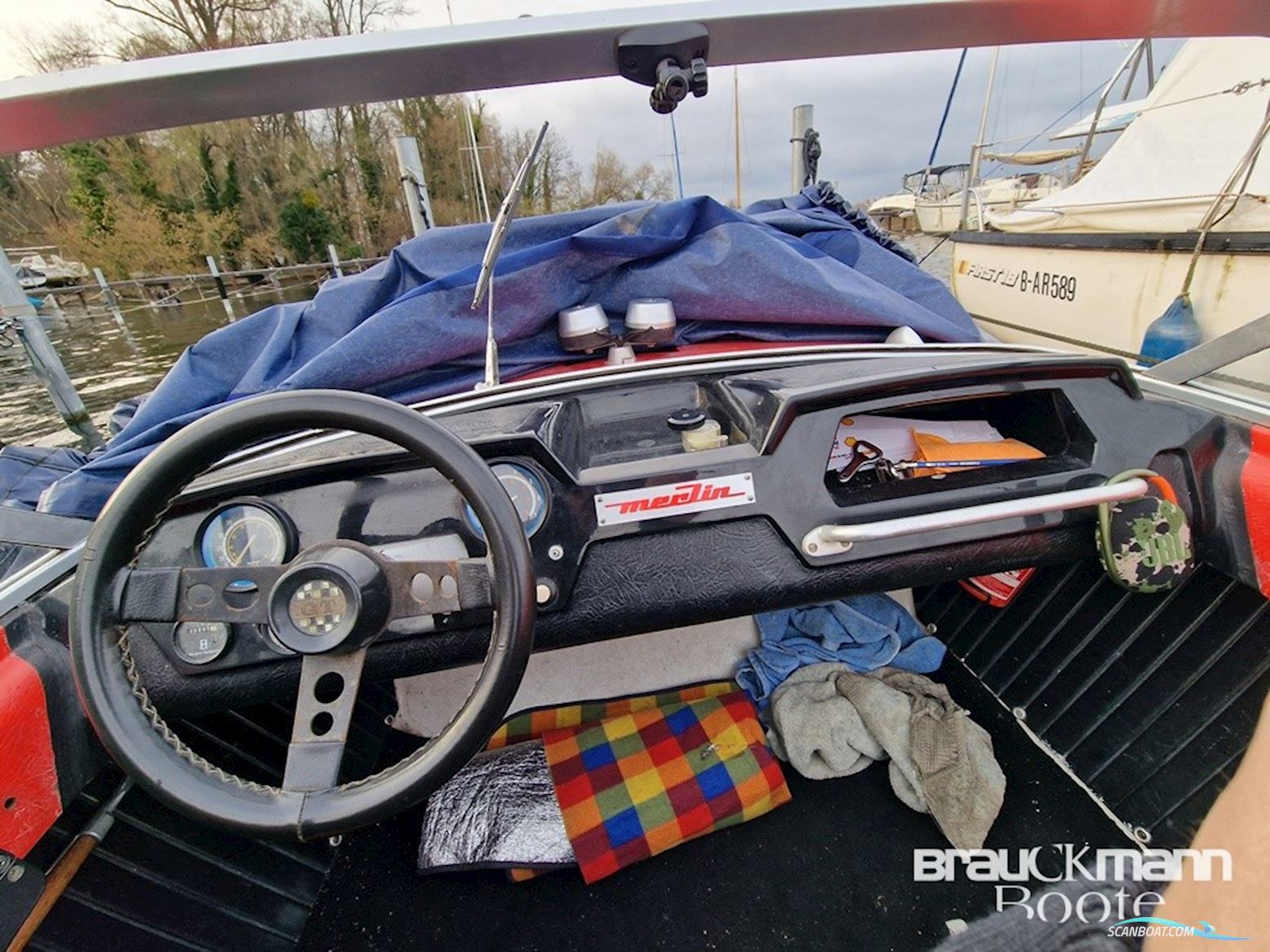 VEB Yachtwerft Berlin Merlin