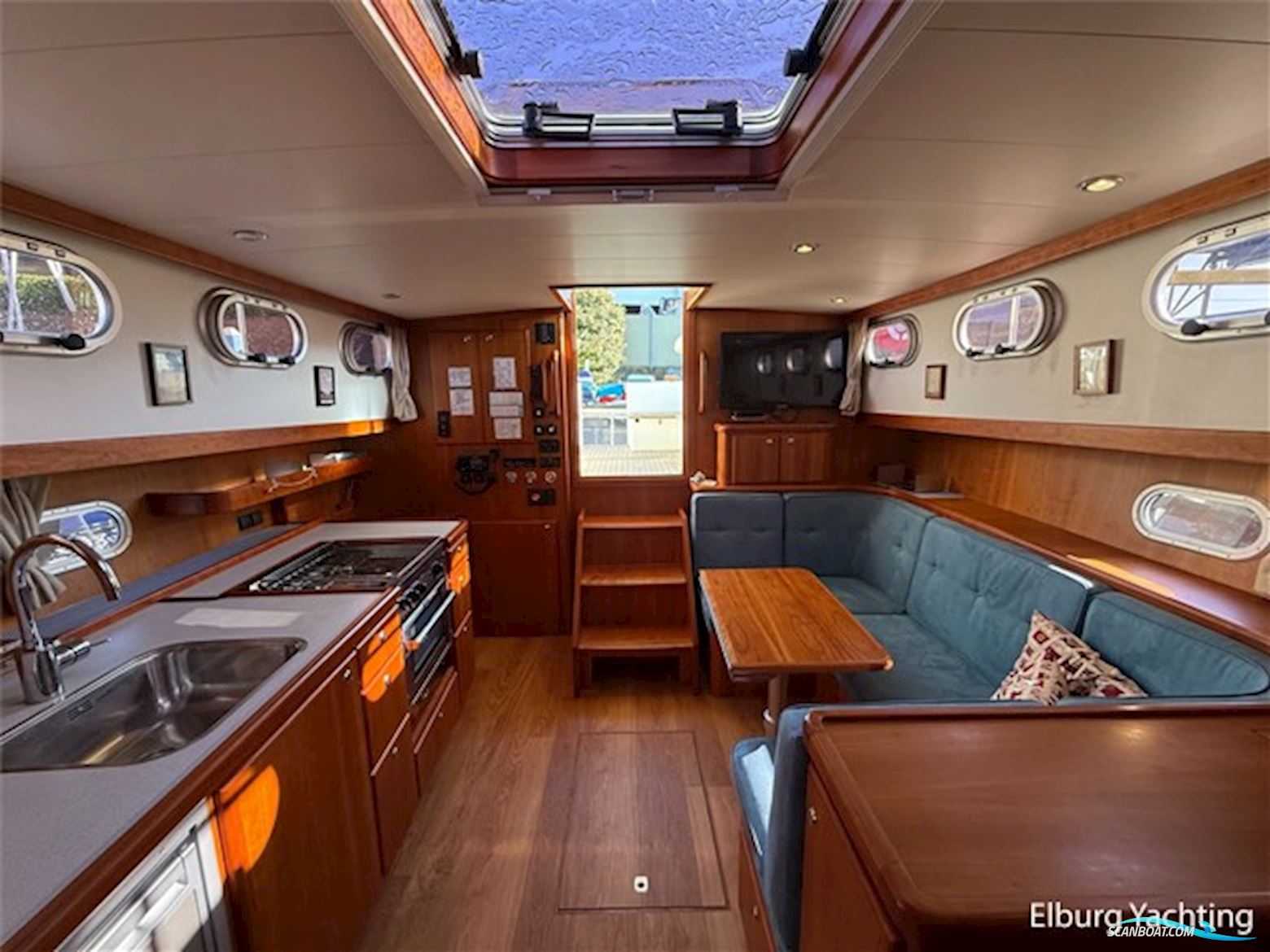 Vedette 10.30 Cabin