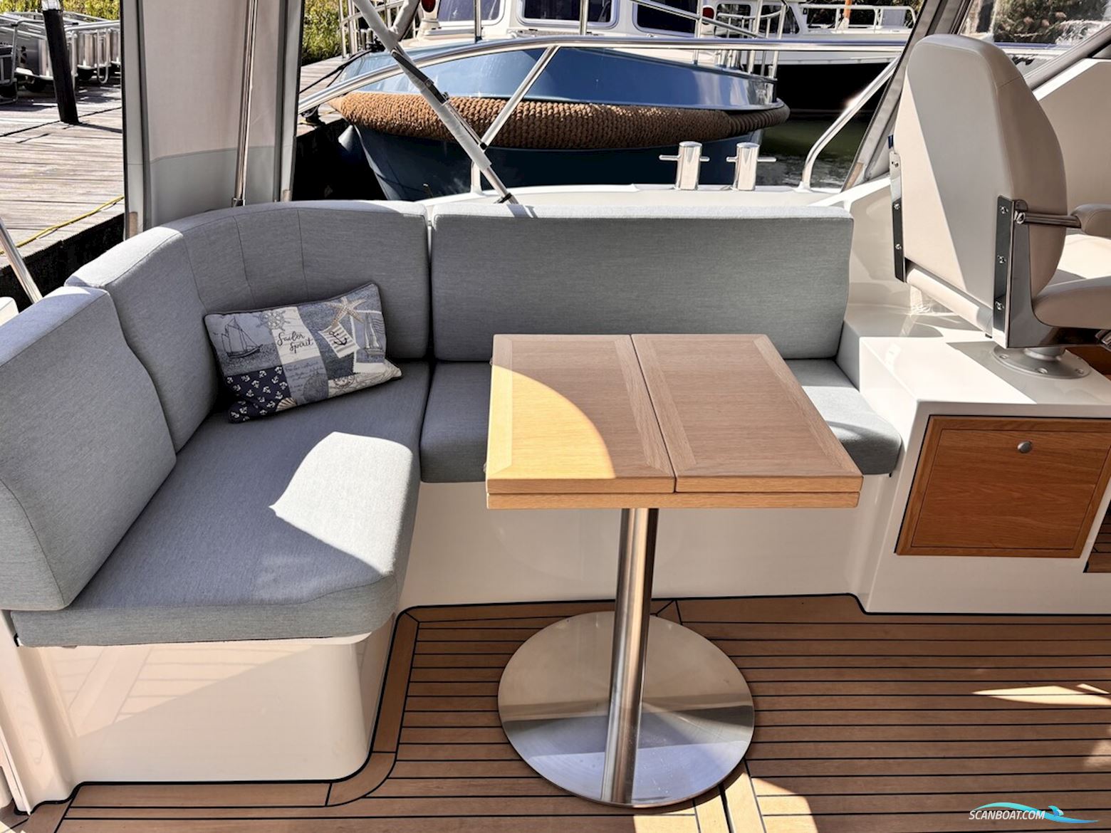 Vedette 37 Cabin Comfort Line
