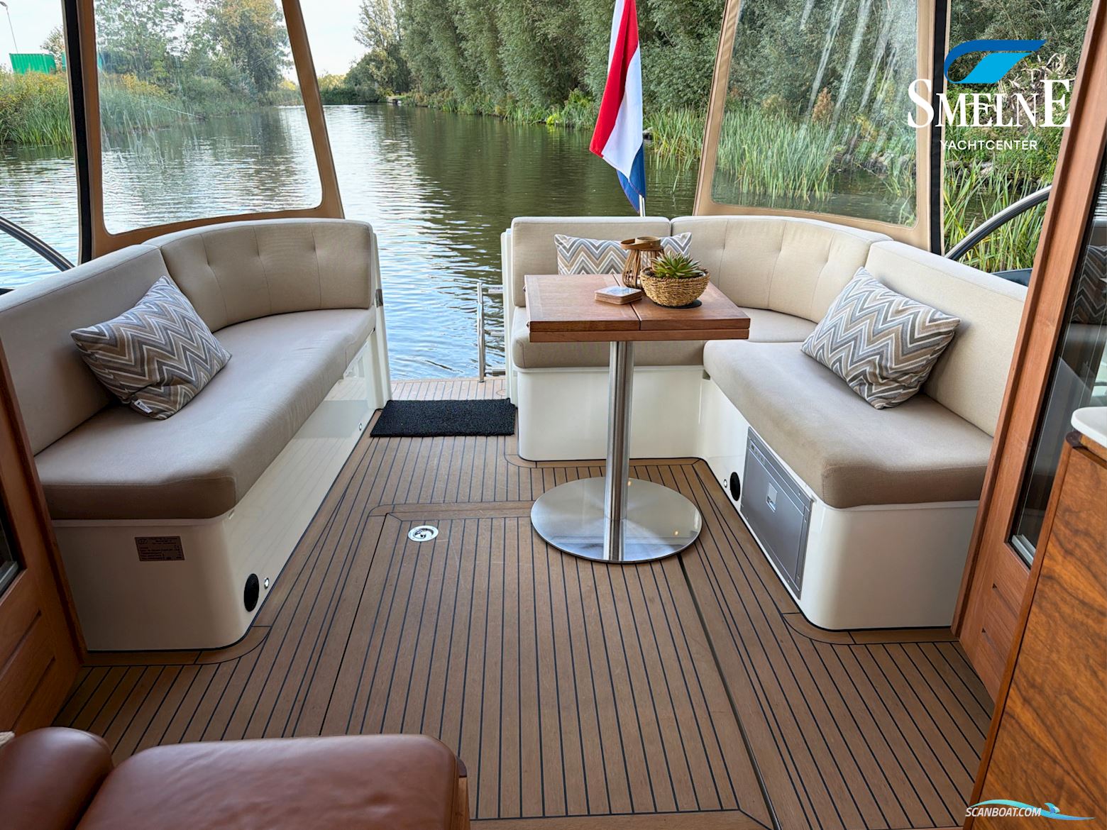 Vedette 39 Salon Comfort Line