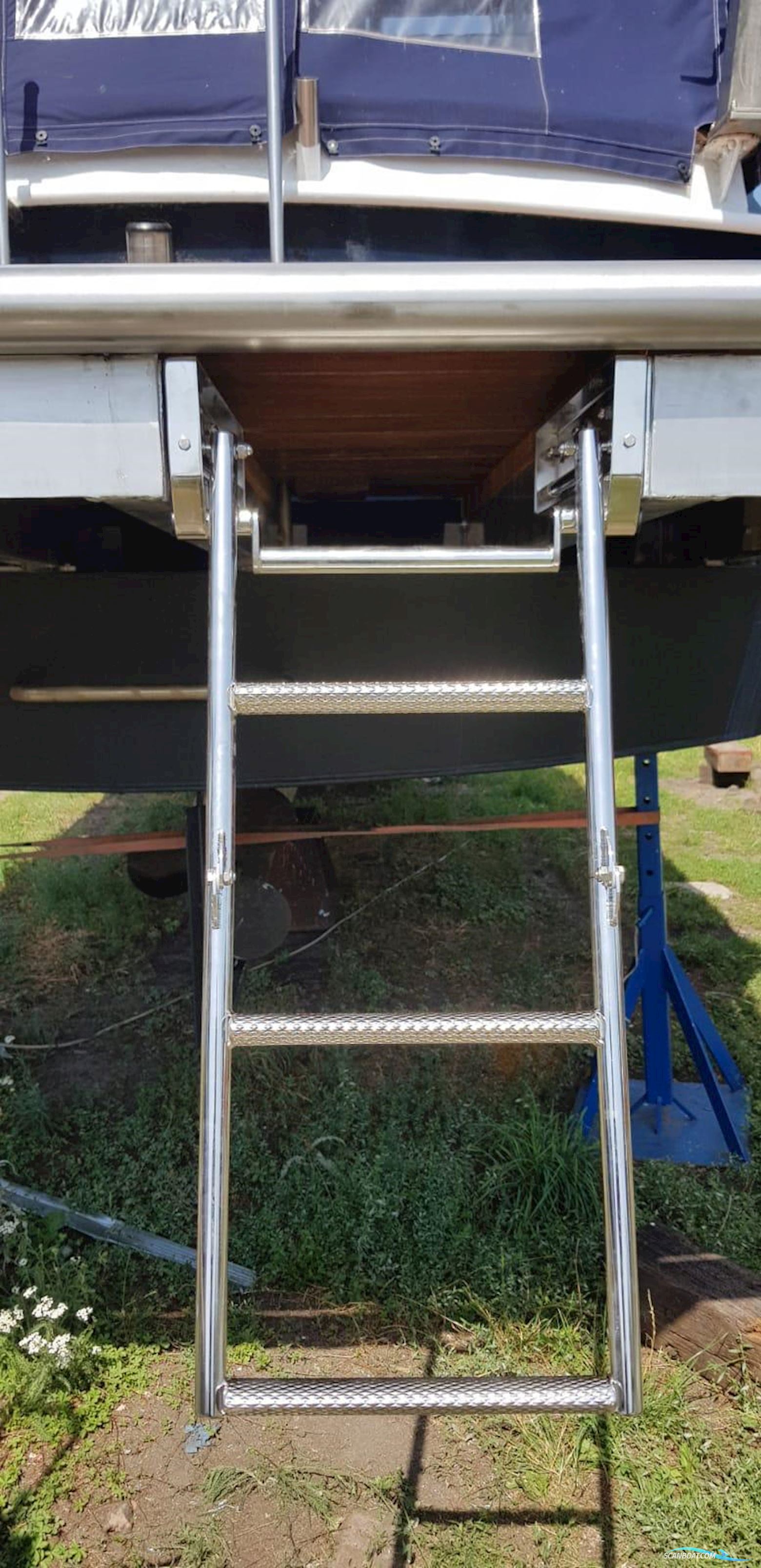 Veerdörn 13.00 Flybridge