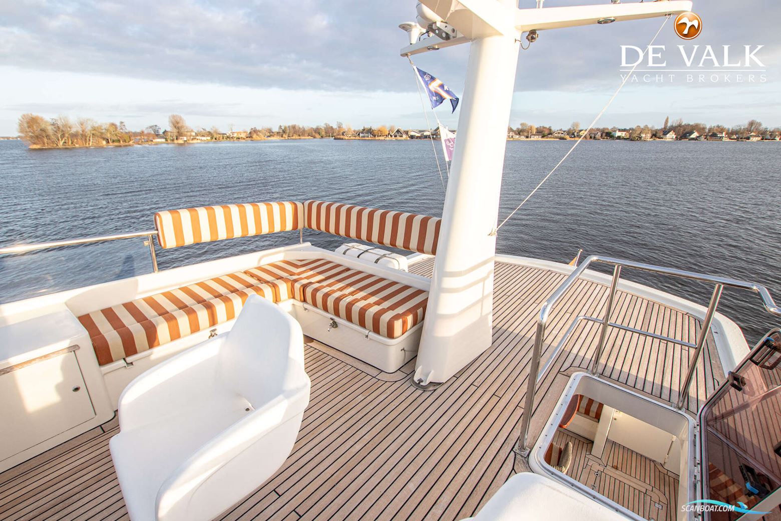 Vennekens Trawler 1800