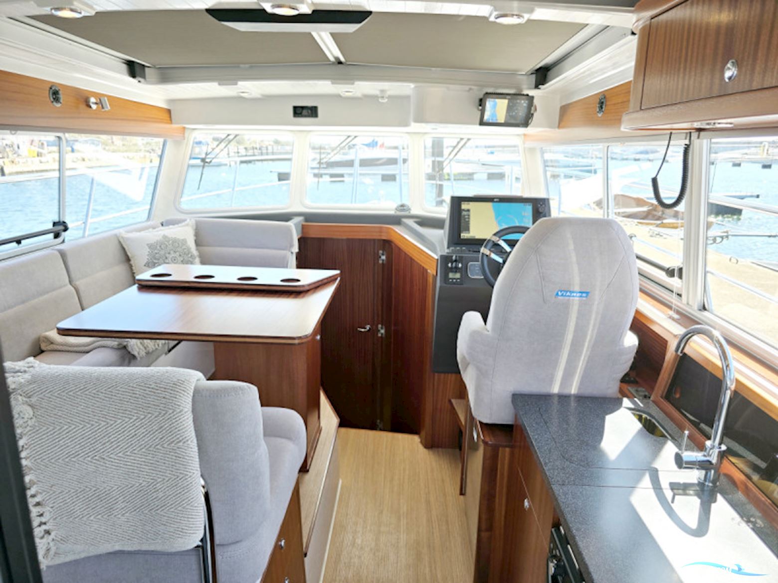 Viknes 1030 HT Panorama