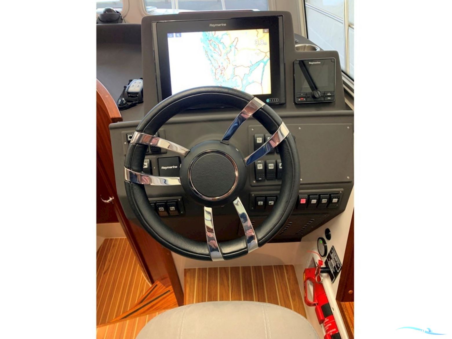 Viknes 930, Diesel V8 370hk, Solgt