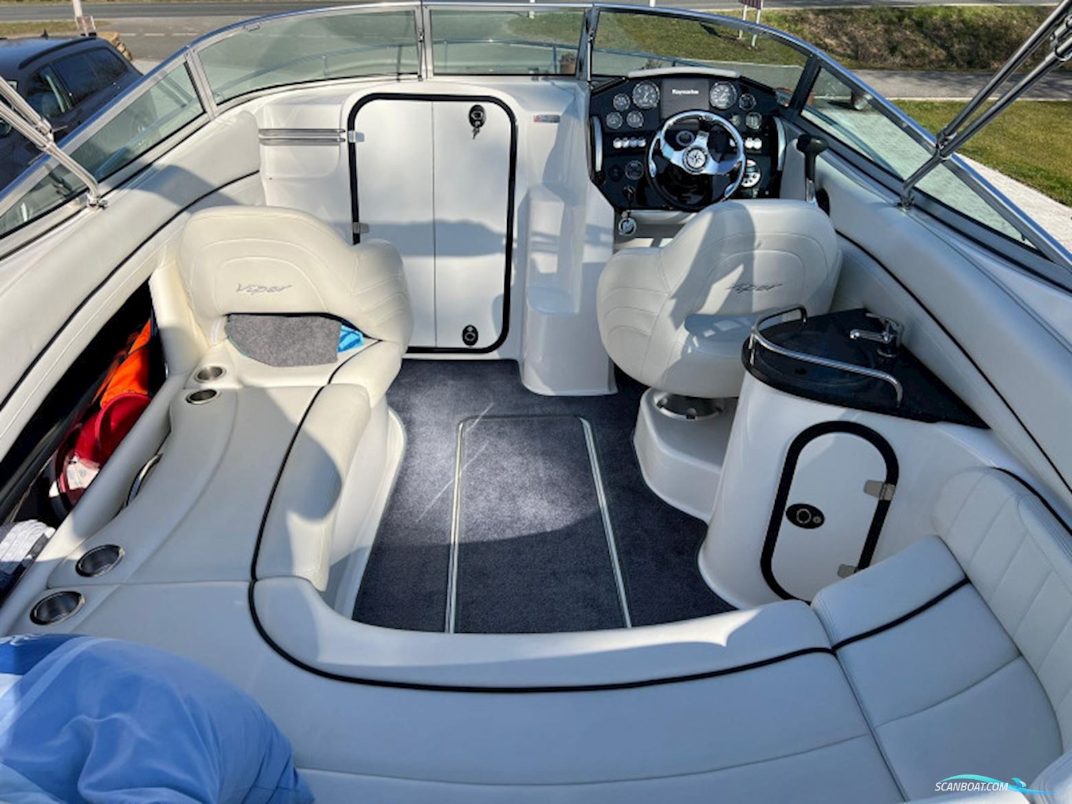 Viper 243