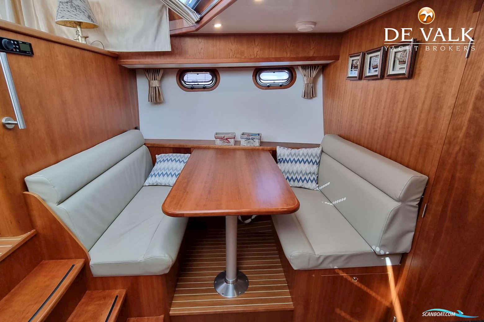 Vischer Yachting Custom 125AC